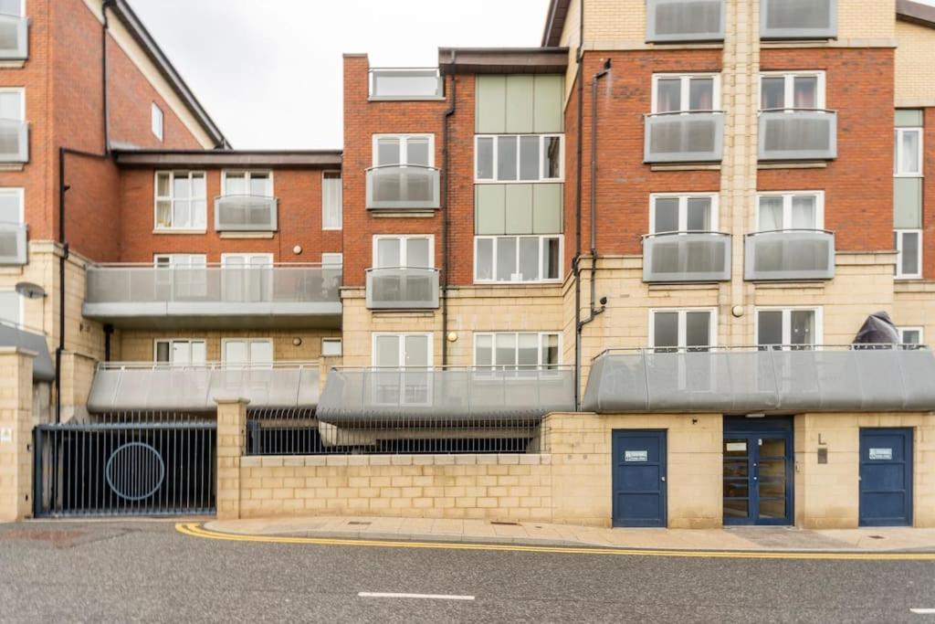 ニューカッスル・アポン・タインStunning Flat By Quayside With Balcony!!アパートメント エクステリア 写真